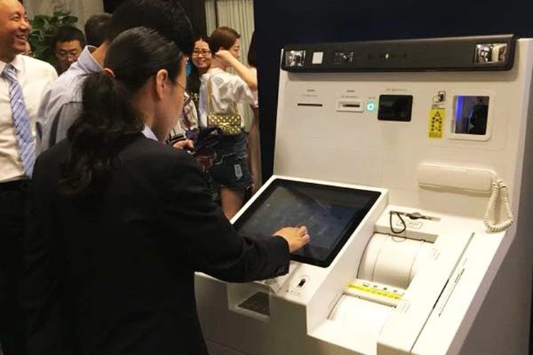 廣電運(yùn)通中標(biāo)上海浦東發(fā)展銀行2019年度智能儲(chǔ)物柜設(shè)備采購項(xiàng)目